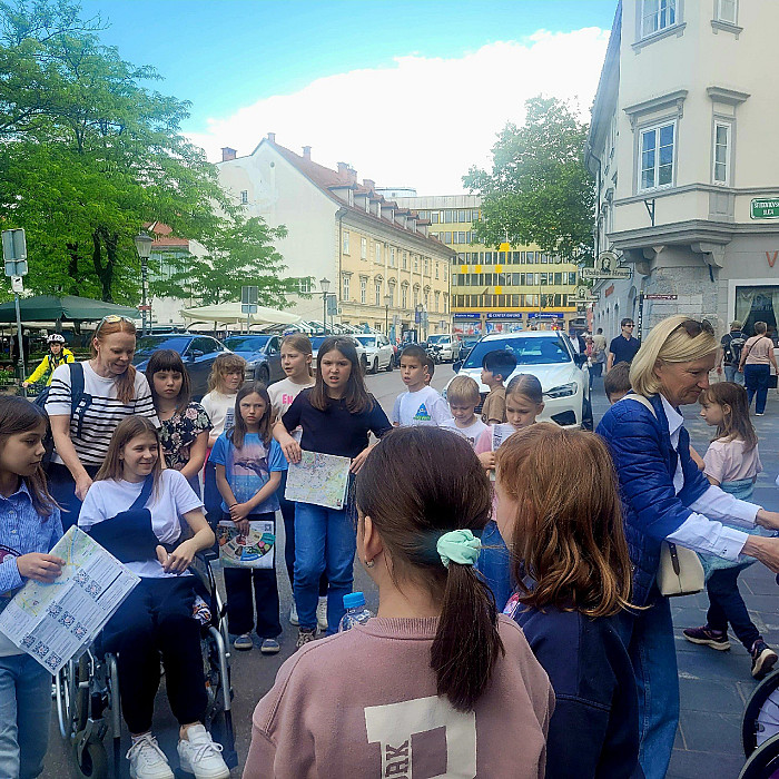 Sprehod po Ljubljani s prijatelji z URI Soča