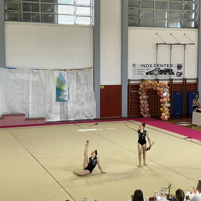 Osmošolki državni prvakinji v ritmični gimnastiki